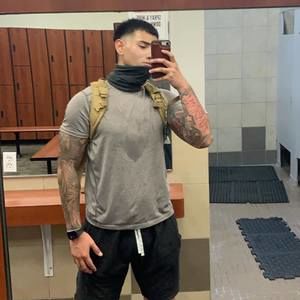 Meet your Posher, Adrian